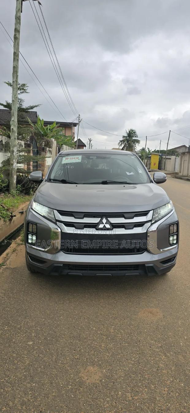 Mitsubishi Outlander Sport SE 2021 Gray