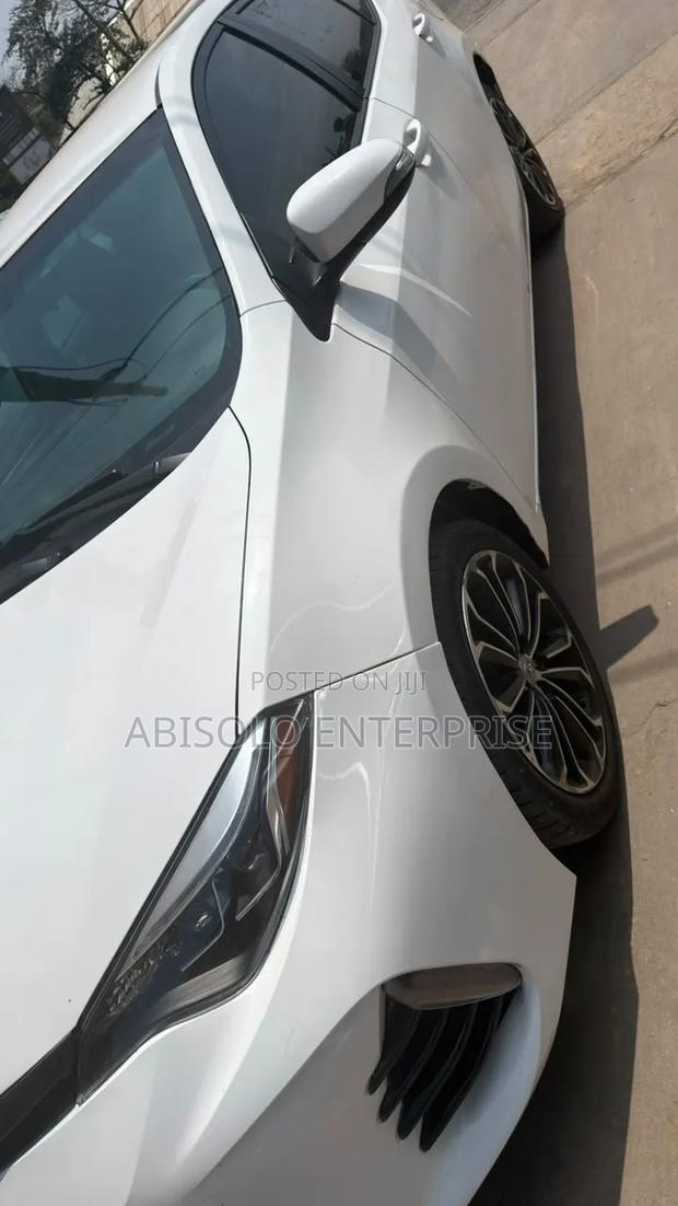 Toyota Corolla 2016 White