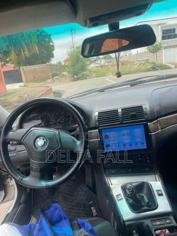 BMW 328i 2000 Black