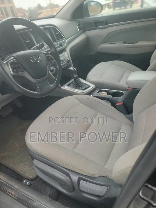 Hyundai Elantra 2017 Black