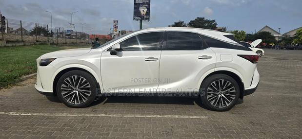 Lexus RX 350 F SPORT Design AWD 2025 White