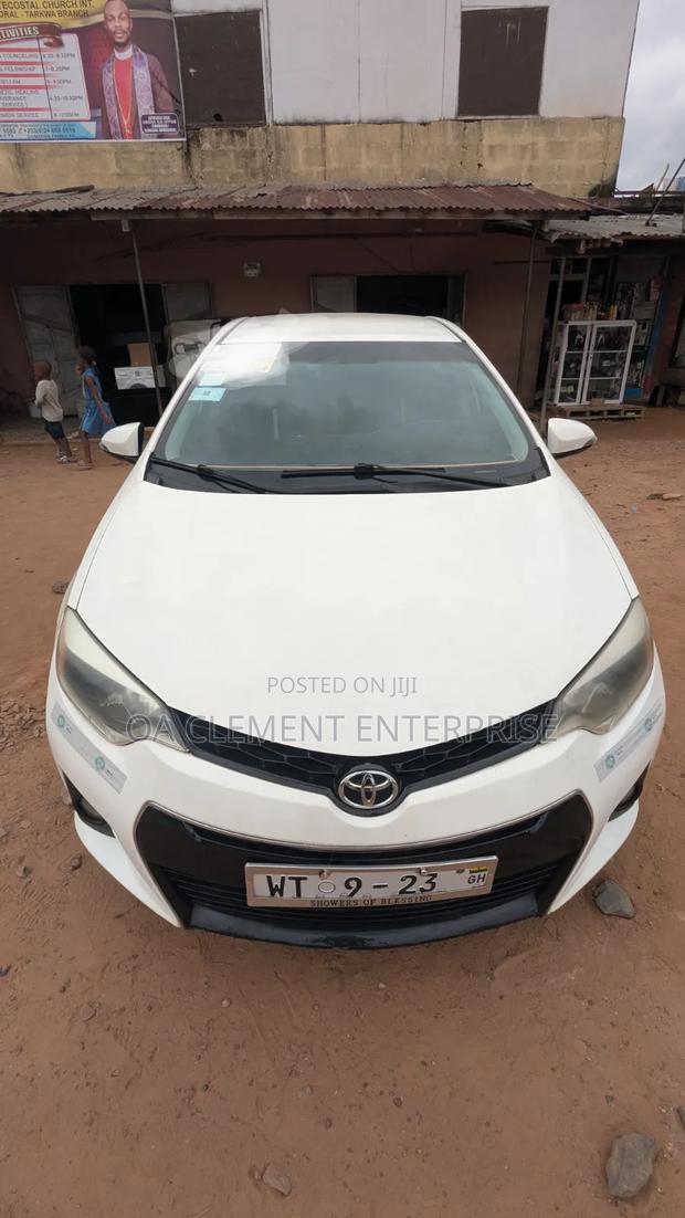 Toyota Corolla 2020 White