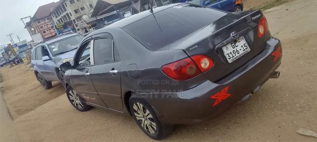 Toyota Corolla 2005 Gray