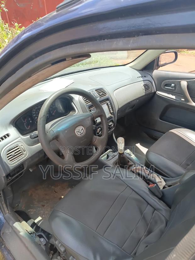 Mazda Protege DX 2000 Blue