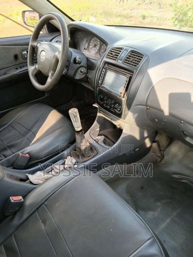 Mazda Protege DX 2000 Blue