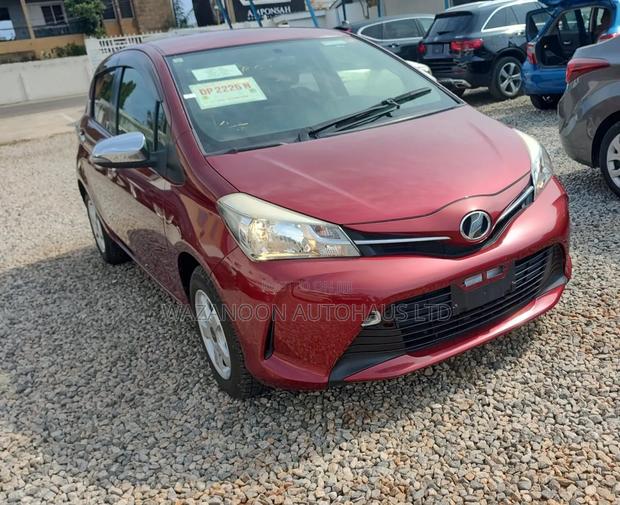Toyota Vitz 1.3 FWD 5dr 2015 Red