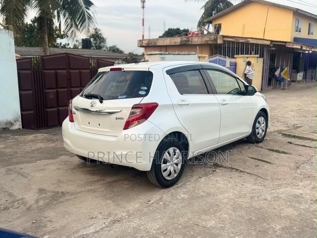 Toyota Vitz 1.5 FWD 3dr 2017 White
