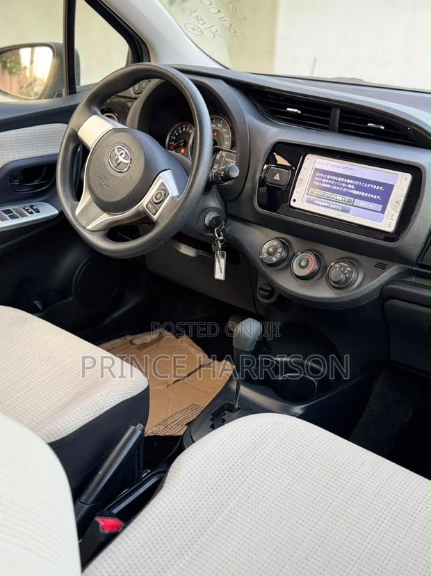 Toyota Vitz 1.5 FWD 3dr 2017 Blue