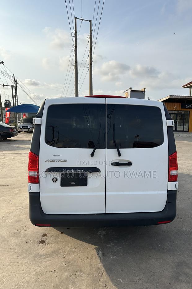 Mercedes-Benz Metris 2.0 FWD 2019 White