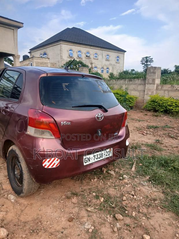 Toyota Vitz 2010 Brown