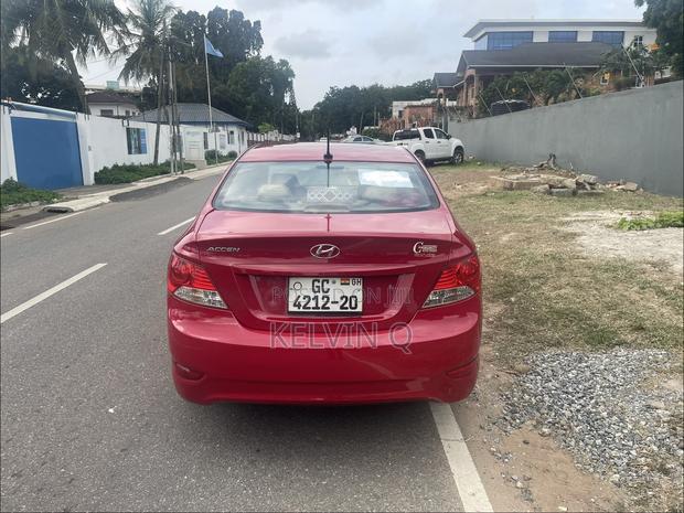 Hyundai Accent 2012 Red