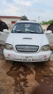 Kia Carnival 2.9 CRDi EX Automatic 2005 White for sale