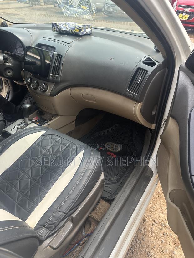Hyundai Elantra 2008 White
