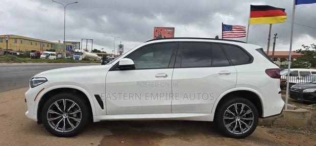 BMW X5 xDrive40i 2021 White