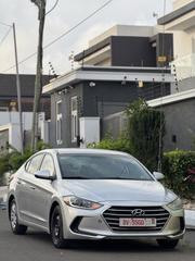 Hyundai Elantra SE Sedan FWD (2.0L 4cyl 6M) 2017 Silver for sale