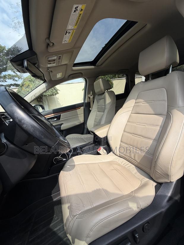 Honda CR-V Touring 4dr SUV (1.5L 4cyl CVT) 2017 White