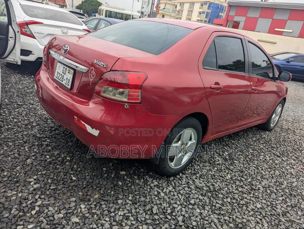 Toyota Yaris 1.5 Sedan 2008 Red