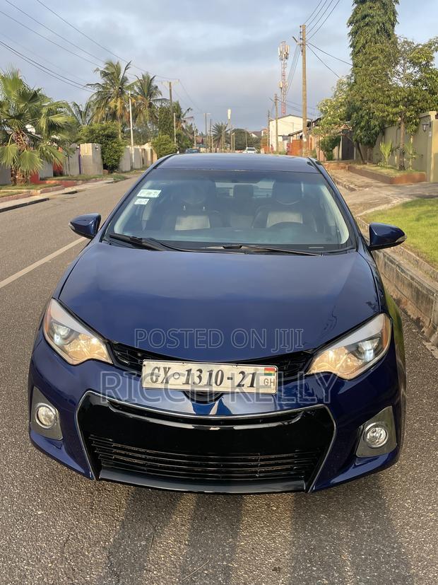Toyota Corolla LE 4dr Sedan (1.8L 4cyl CVT) 2015 Blue