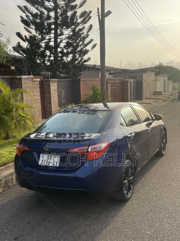 Toyota Corolla LE 4dr Sedan (1.8L 4cyl CVT) 2015 Blue