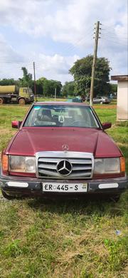 Mercedes-Benz 200E 1993 Red for sale