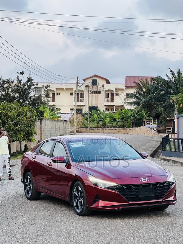 Hyundai Elantra Limited 2023 Red