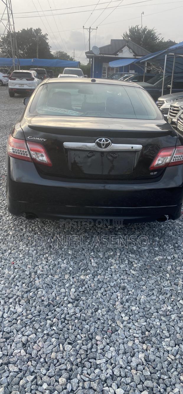 Toyota Camry SE 4dr Sedan (2.5L 4cyl 6A) 2011 Black