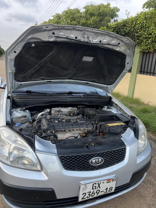 Kia Rio Base 4dr Sedan (1.6L 4cyl 5M) 2010 Silver