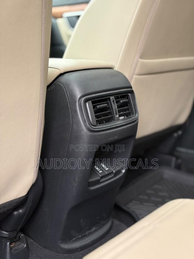 Honda CR-V EX-L AWD 2019 White