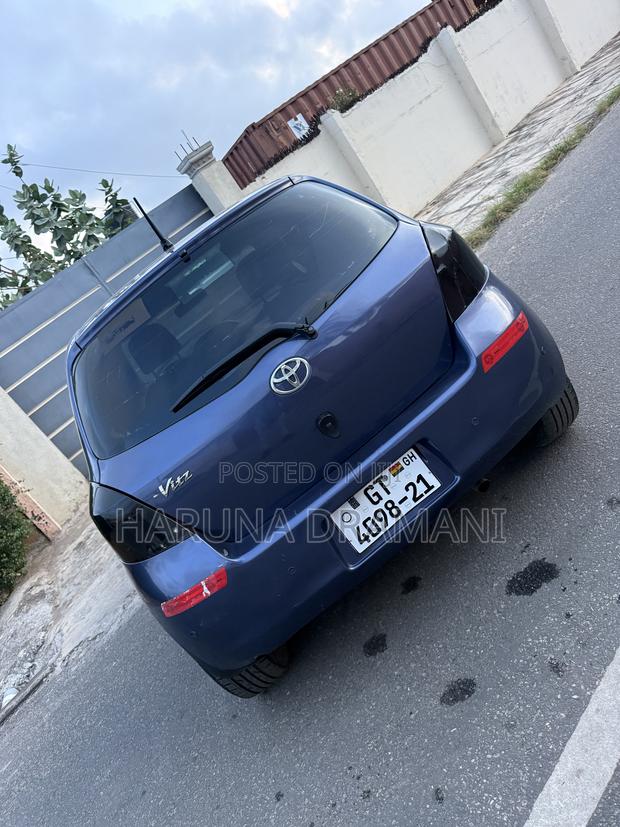 Toyota Vitz 1.3 AWD 5dr 2010 Blue