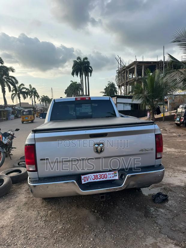 RAM 1500 2015 Silver