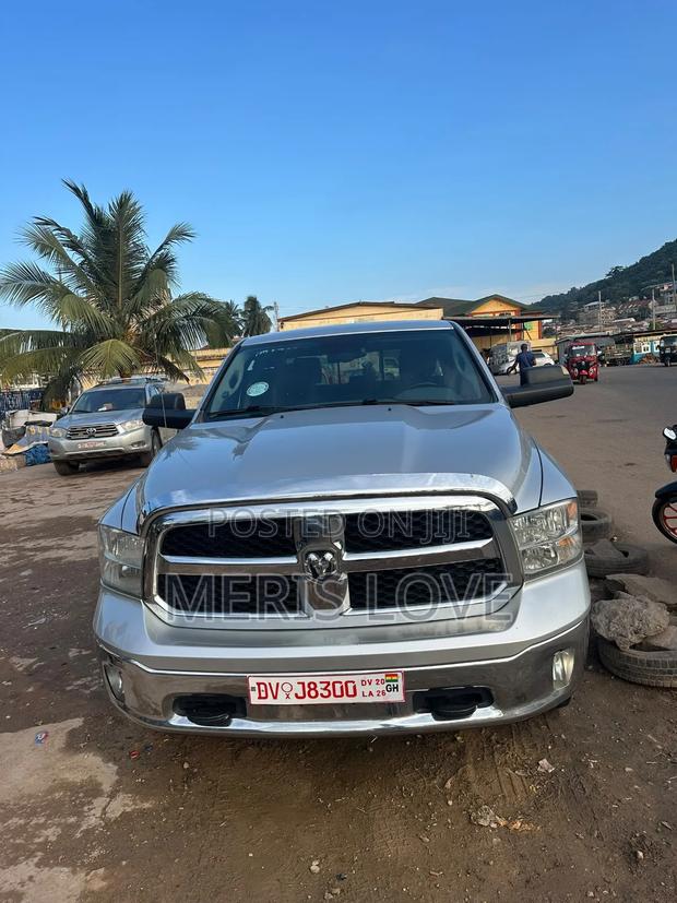 RAM 1500 2015 Silver
