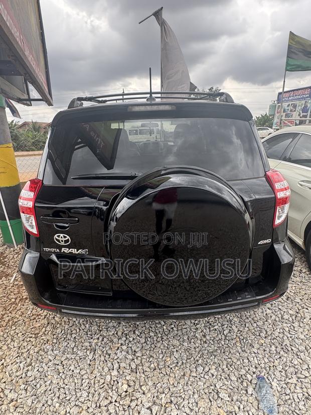 Toyota RAV4 2012 Black