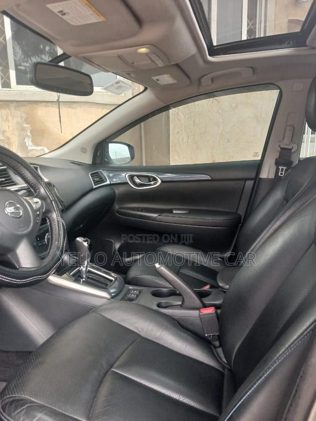 Nissan Sentra SR 2019 Gray