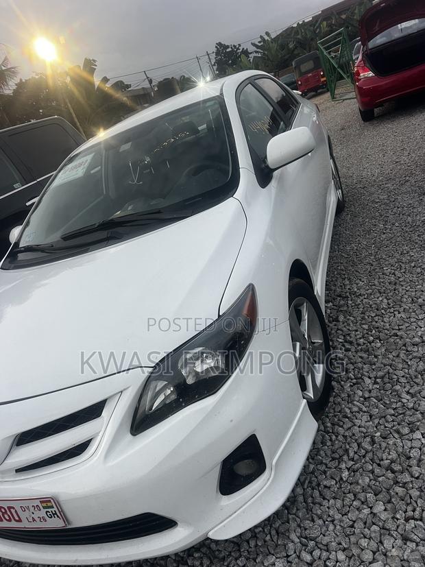 Toyota Corolla S 4dr Sedan (1.8L 4cyl 4A) 2012 White