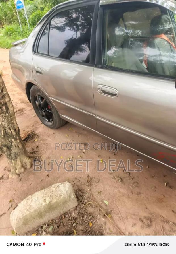 Toyota Corolla 1.5 Sedan 2002 Silver