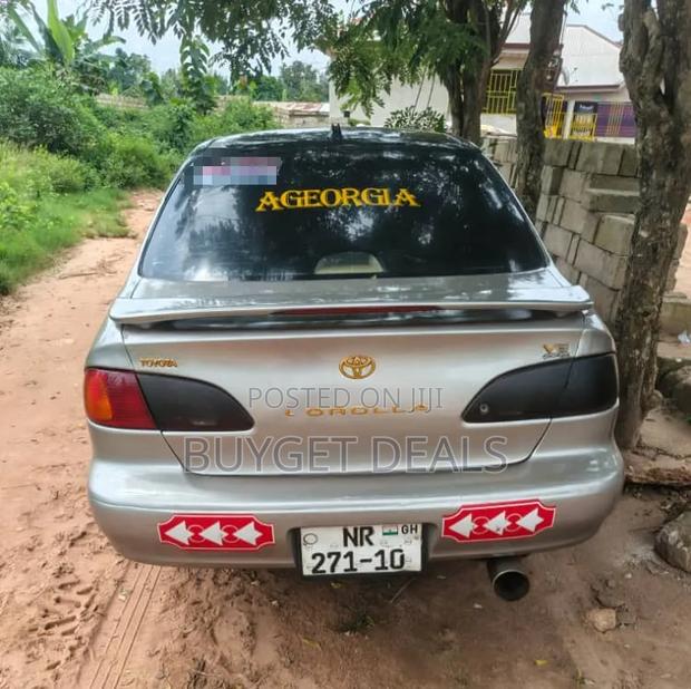 Toyota Corolla 1.5 Sedan 2002 Silver