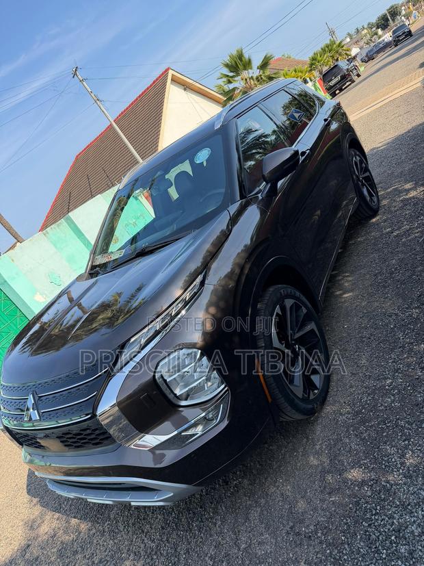 Mitsubishi Outlander Sport 2022 Brown