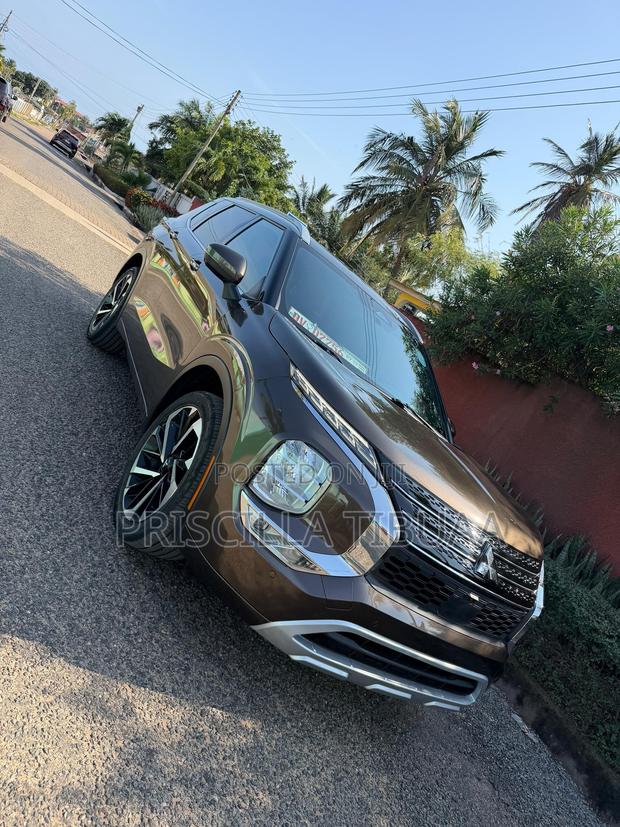 Mitsubishi Outlander Sport 2022 Brown