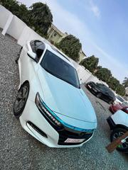 Honda Accord Touring 2018 White for sale