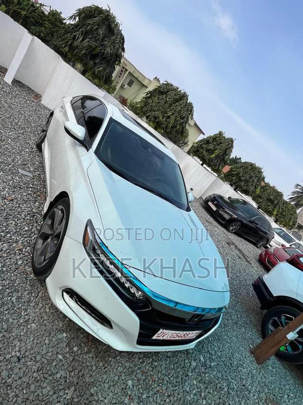 Honda Accord Touring 2018 White