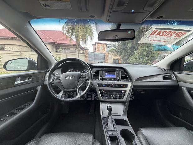Hyundai Sonata Limited Sedan FWD (2.4L 4cyl 6A) 2016 Black