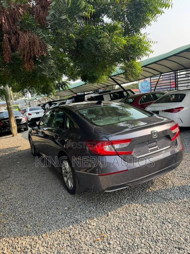 Honda Accord Sport (2.0L 4cyl Turbo 10A) 2019 Gray