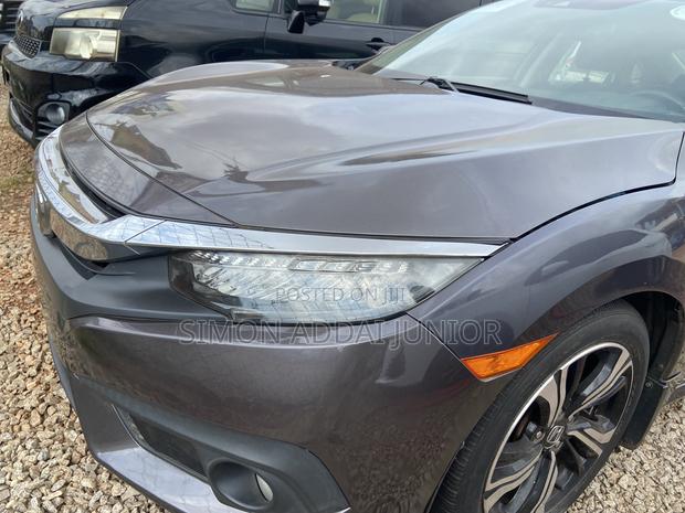 Honda Civic 2021 Gray