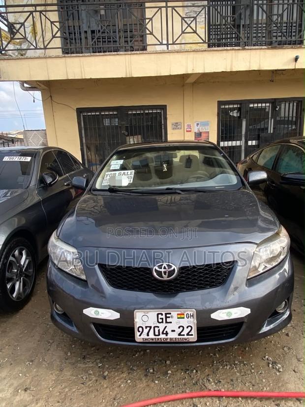 Toyota Corolla LE 4dr Sedan (1.8L 4cyl 4A) 2010 Gray