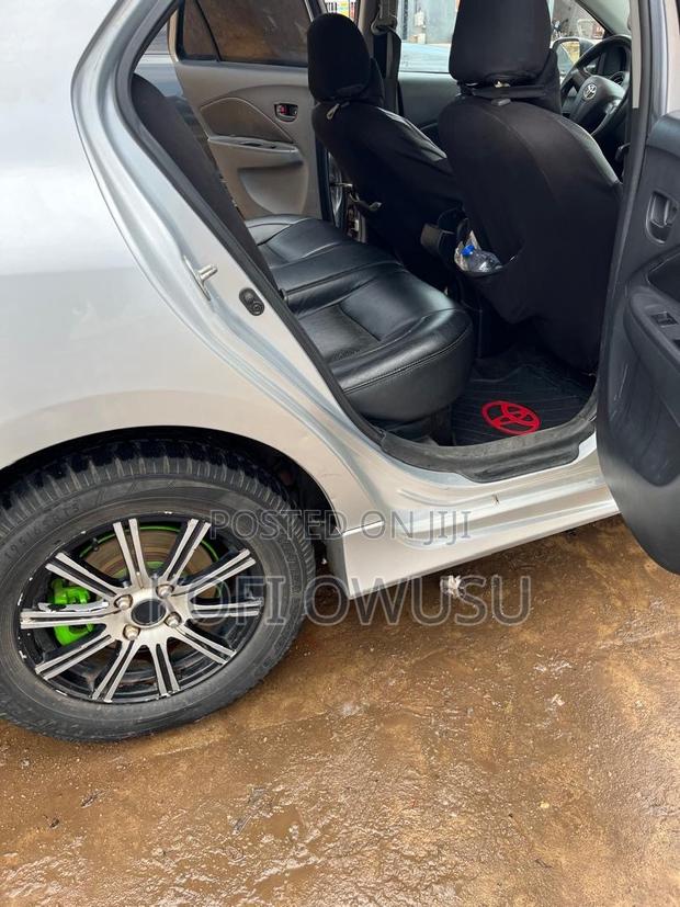Toyota Vios 2011 Silver