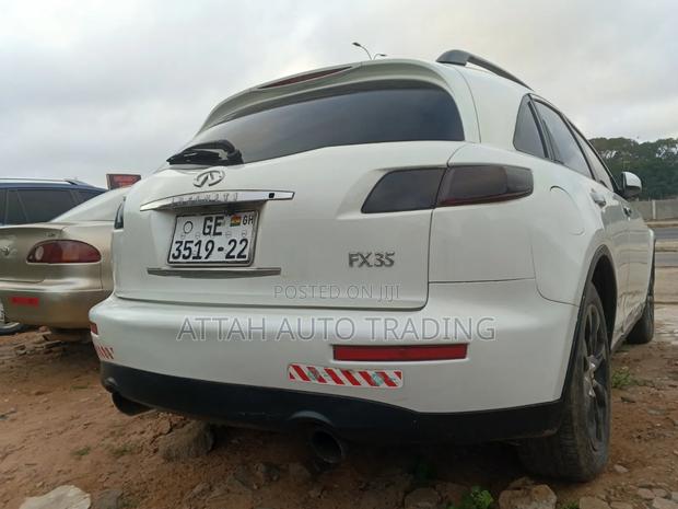 Infiniti FX 2010 White