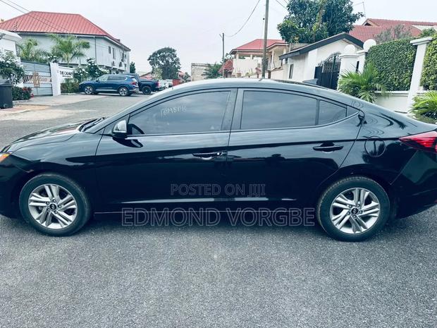 Hyundai Elantra 2020 Black