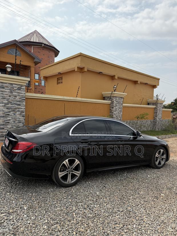 Mercedes-Benz E300 2019 Black