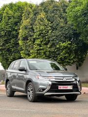 Mitsubishi Outlander 2017 Gray for sale