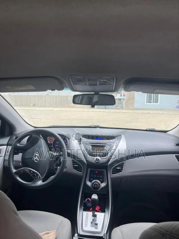 Hyundai Elantra 2014 White